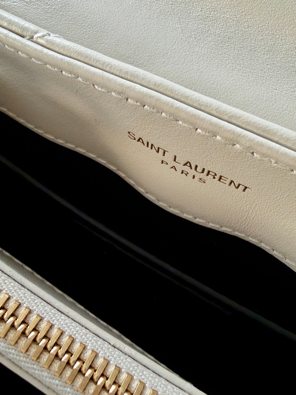 Saint Laurent small loulou Shoulder Bag with Gold Hardware in cream soft - Picture 10 of 12